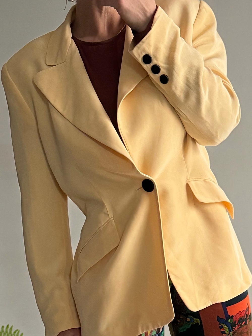 VINTAGE 1990s Linda Allard for Ellen Tracy Yellow Silk Blazer ✨